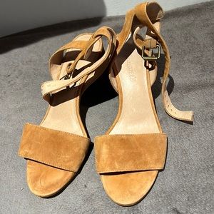 Madewell Tan Suede Ankle Strap heeled Sandals